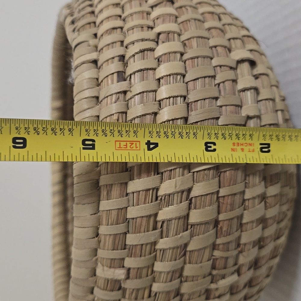South Carolina Handwoven Sweetgrass Basket - Picture 14 of 16